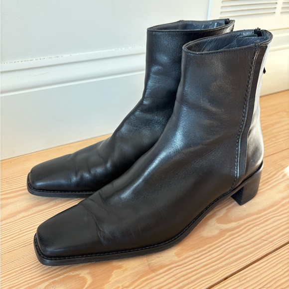 Stuart Weitzman Square Toe Pointy Black Leather Boots - Picture 3 of 12